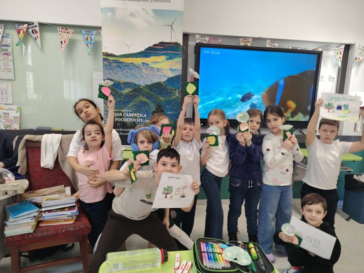 Copiii ȋşi doresc un spaţiu cȃt mai verde, plin cu arbori şi flori #FocusToGreenEcoLife